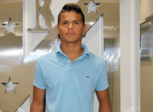 Alex Dos Santos, guardameta del Atlético Madrileño Cadete, ha renovado por el club hasta 2018