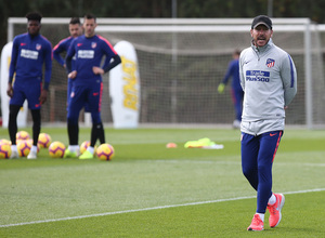 temporada 18/19. Entrenamiento en la ciudad deportiva Wanda. Simeone durante el entrenamiento