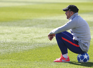 temporada 18/19. Entrenamiento en la ciudad deportiva Wanda. Simeone durante el entrenamiento