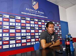 Temporada 13/14. Rueda de prensa de Simeone en el Cerro del Espino