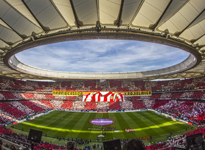Temporada 18/19 | Atlético de Madrid - Real Madrid | Tifo