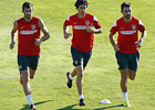 Temporada 13/14. Entrenamiento. Equipo entrenando en los Majadahonda. Leo Baptistao Adrián y Tiago corriendo