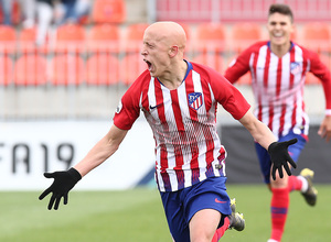Temporada 18/19. Partido Atlético de Madrid B San Sebastián de los Reyes. Celebración Mollejo