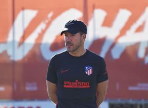 Temporada 19/20 | Entrenamiento del primer equipo previa Valladolid | Simeone 2