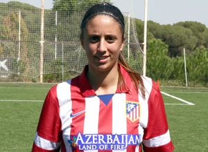 Temporada 2013-2014. Debut de Lorena Valderas con el primer equipo