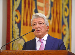 Enrique Cerezo premiado en los Premios ASICOM 2019