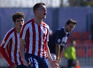 Temp 19/20 | Atlético de Madrid B - Marino de Luanco | Celebración Borja Garcés