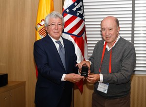 socio insignia atleti-osasuna