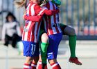 Temporada 2013-2014. Marta Carro, Pisco y Lola, celebran la victoria ante el Athletic