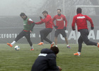 temporada 13/14. Entrenamiento en la Ciudad deportiva de Majadahonda. Villa con el balón