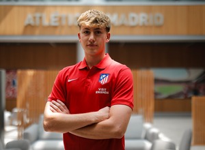 Temp. 25-26 | José Ángel firma contrato profesional