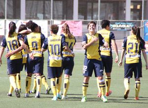 Temporada 2013-2014. Claudia celebrando el segundo gol ante el Levante Las Planas