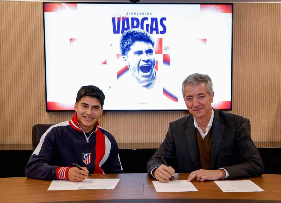 Vargas firma Miguel &Aacute;nge