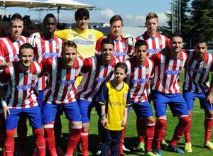 Once del Atlético B en el partido en el que ganó al Laudio por 3-1