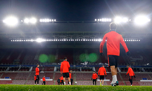 Todo listo para el duelo en el Philips Stadion